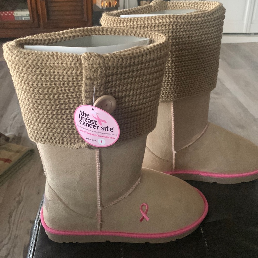 Boots size 8